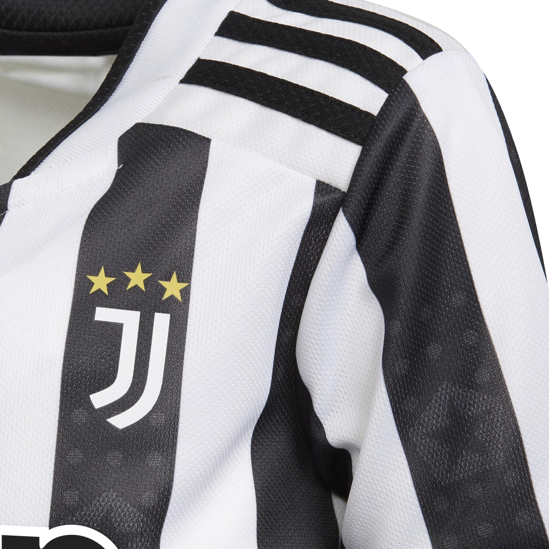 Mini kit per la casa Juventus 2021/22