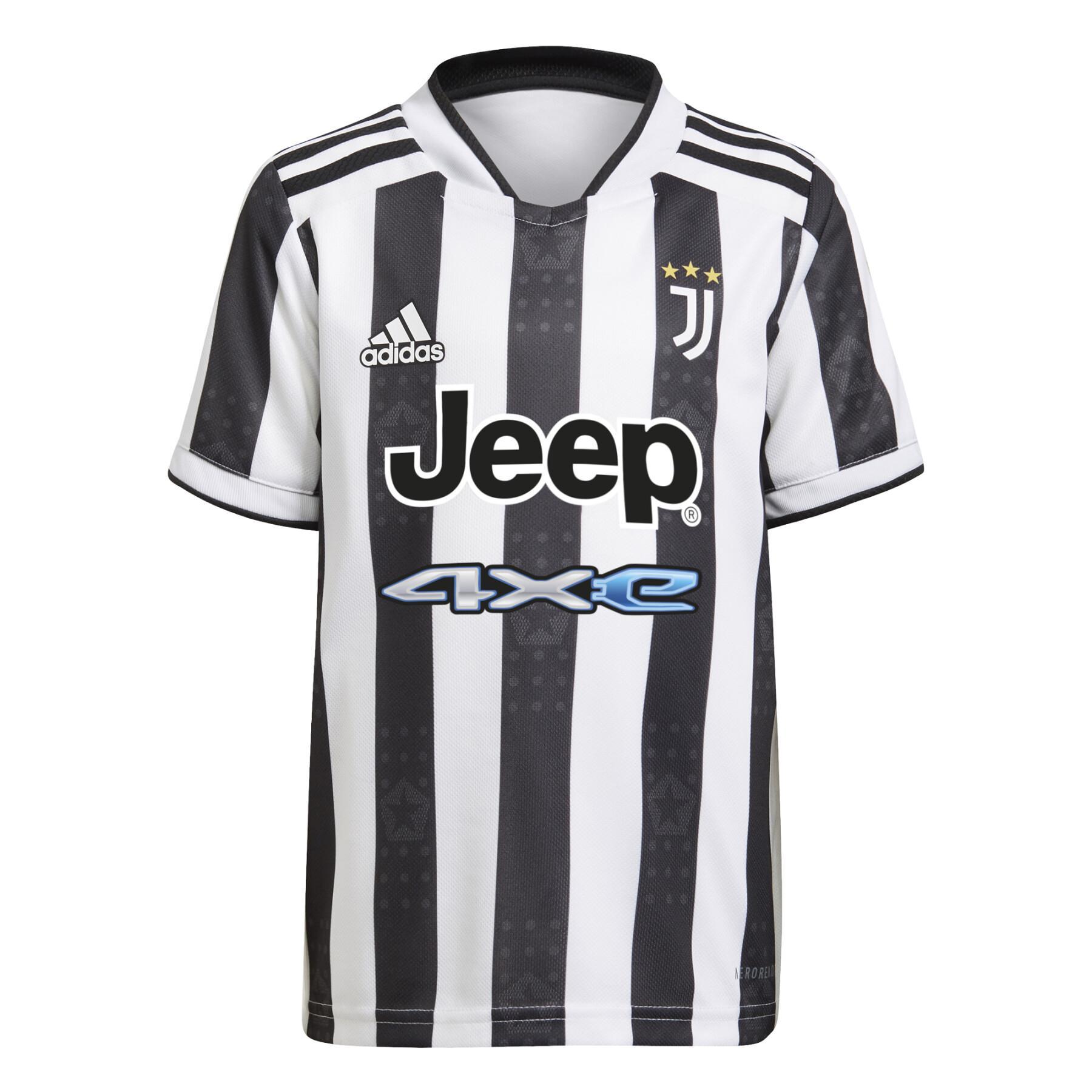 Mini kit per la casa Juventus 2021/22